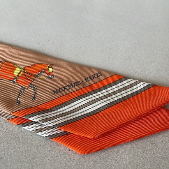 Hermes Couvertures Nouvelles Silk Twilly Orange - Picture 2 of 12